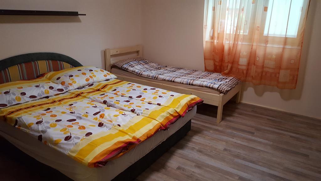 M&M Apartman Tiszafüred المظهر الخارجي الصورة